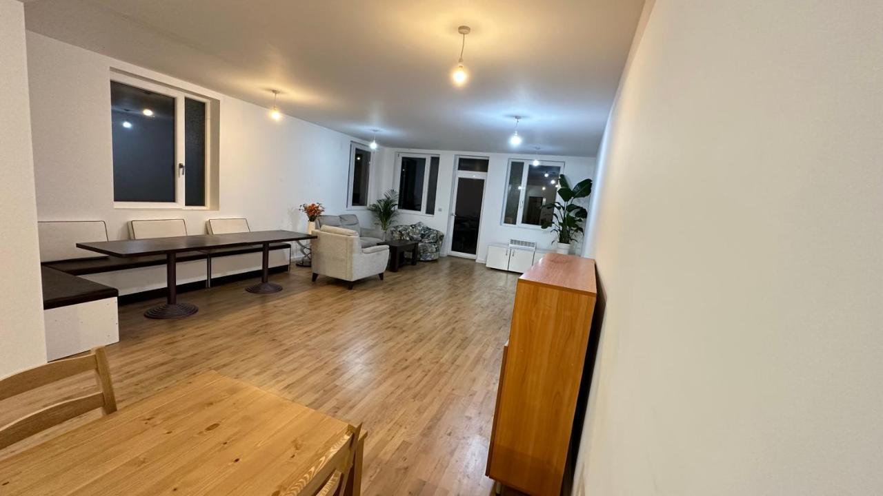 Case de vacanță North A Spacious 7 Bedroom House Accommodating Up To 18 People Complete With Own Gym And Table Tennis *