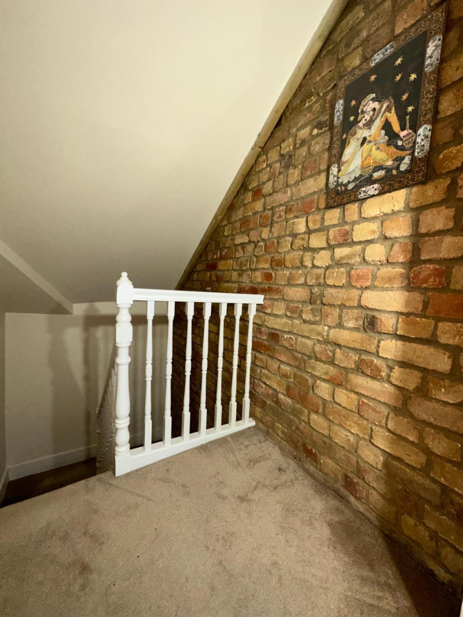 North A Spacious 7 Bedroom House Accommodating Up To 18 People Complete With Own Gym And Table Tennis Londra